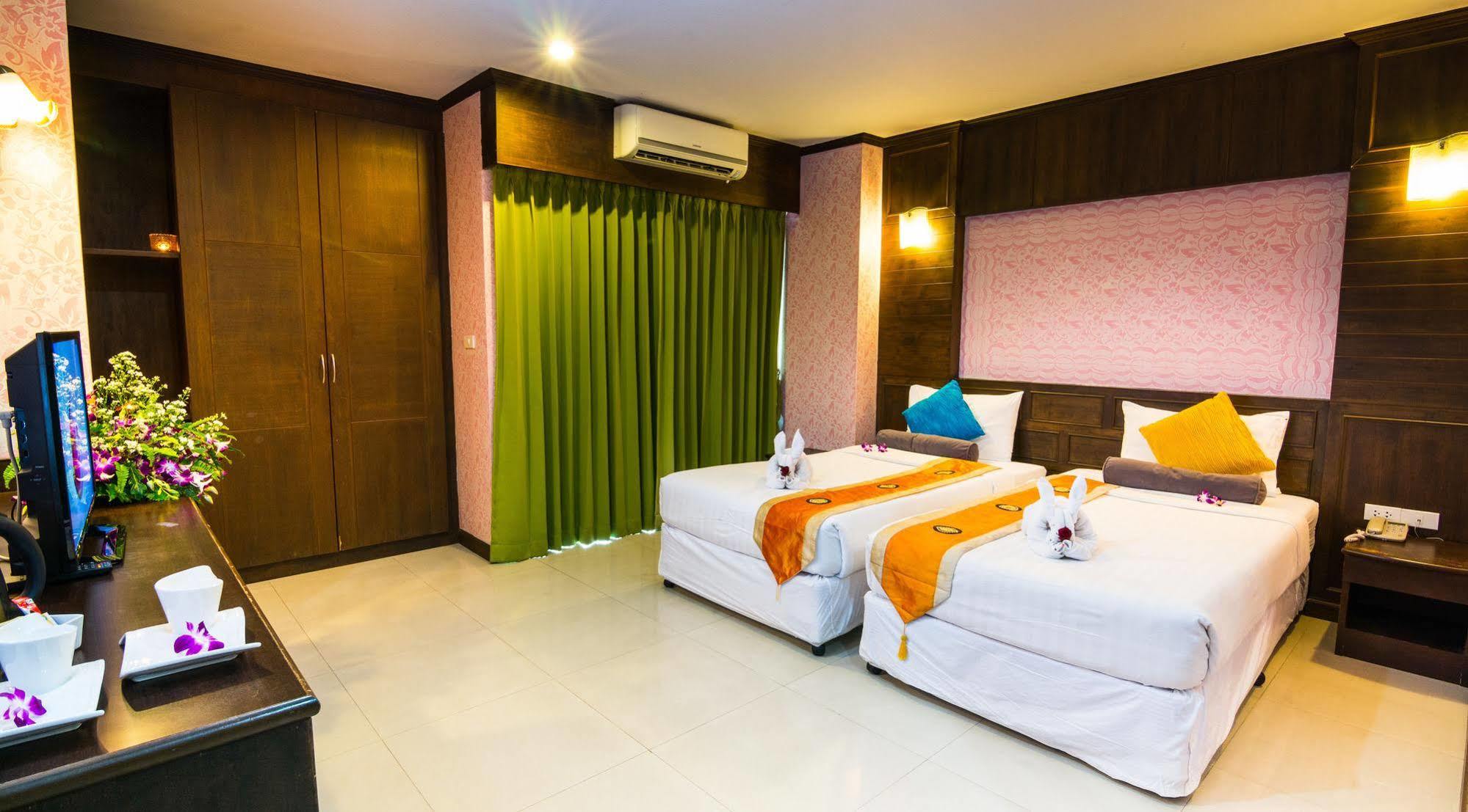 Yk Patong Resort Hotell Patong